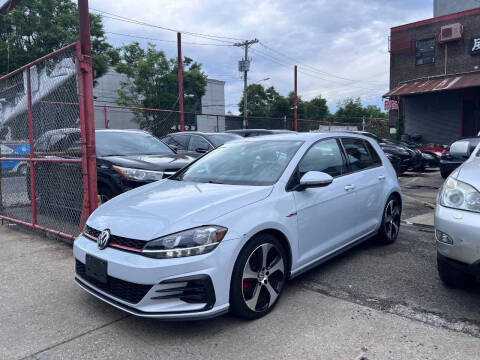 2018 Volkswagen Golf GTI S