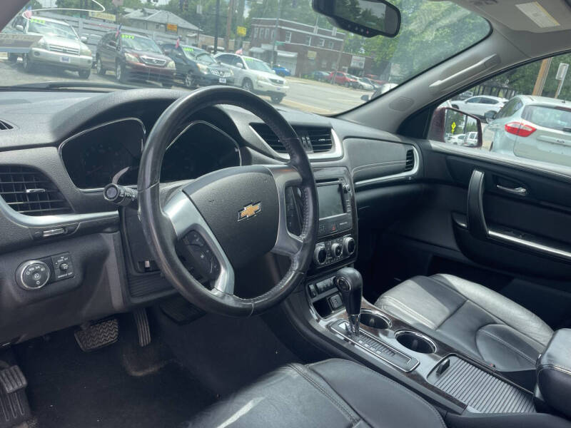 2017 Chevrolet Traverse LT