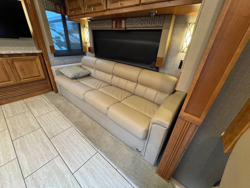 2018 Tiffin Allegro Open Road