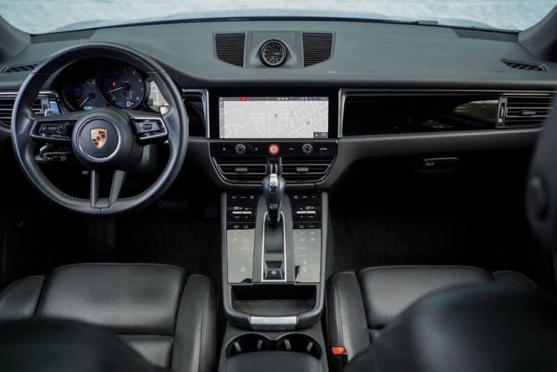 2023 Porsche Macan