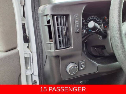 2025 Chevrolet Express LS 3500