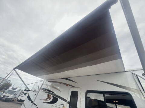 2013 Forest River SUNSEEKER 3050S