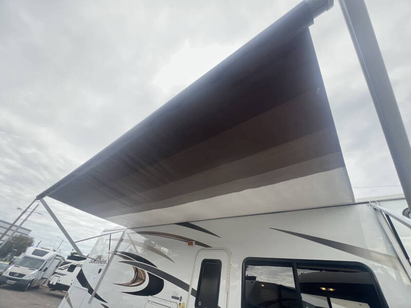 2013 Forest River SUNSEEKER 3050S