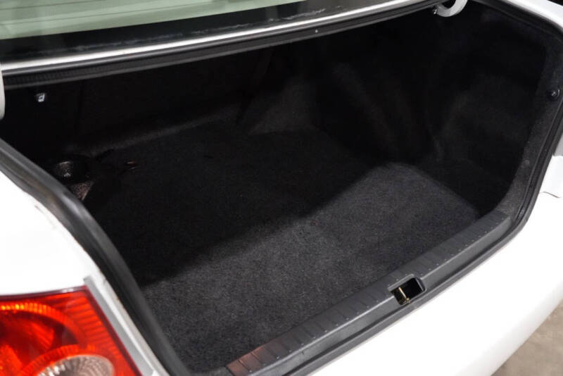 2005 Toyota Corolla LE