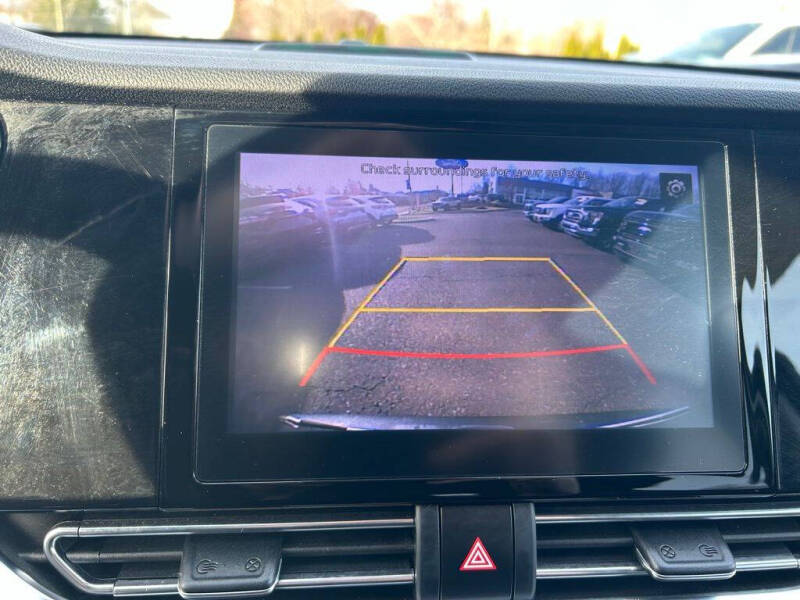 2022 Kia Niro Plug-In Hybrid LXS