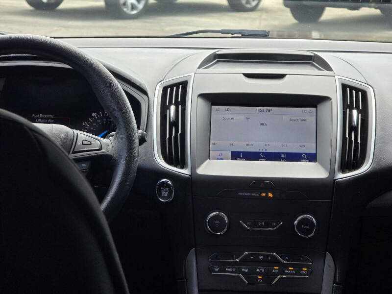 2020 Ford Edge SE