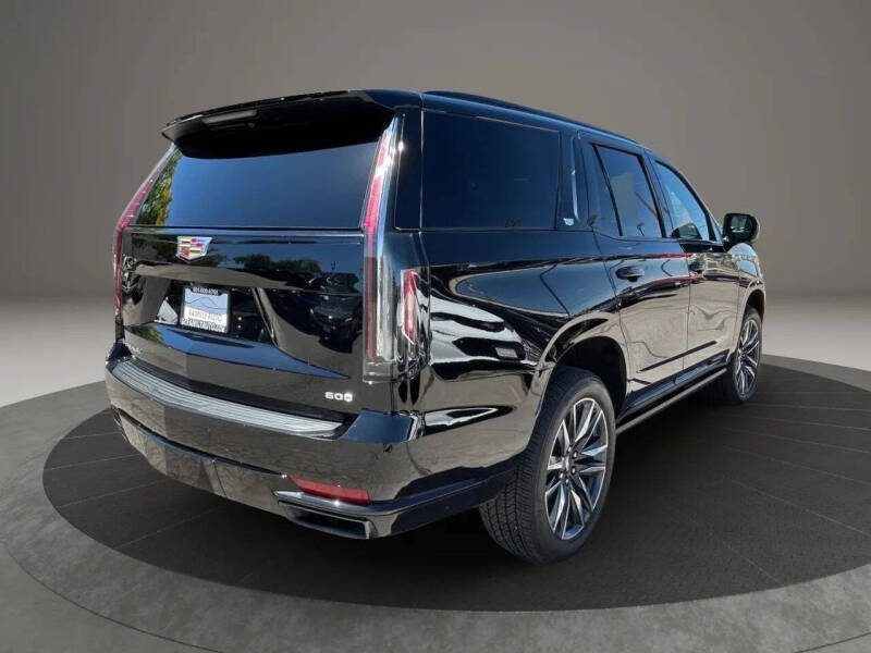 2023 Cadillac Escalade Sport