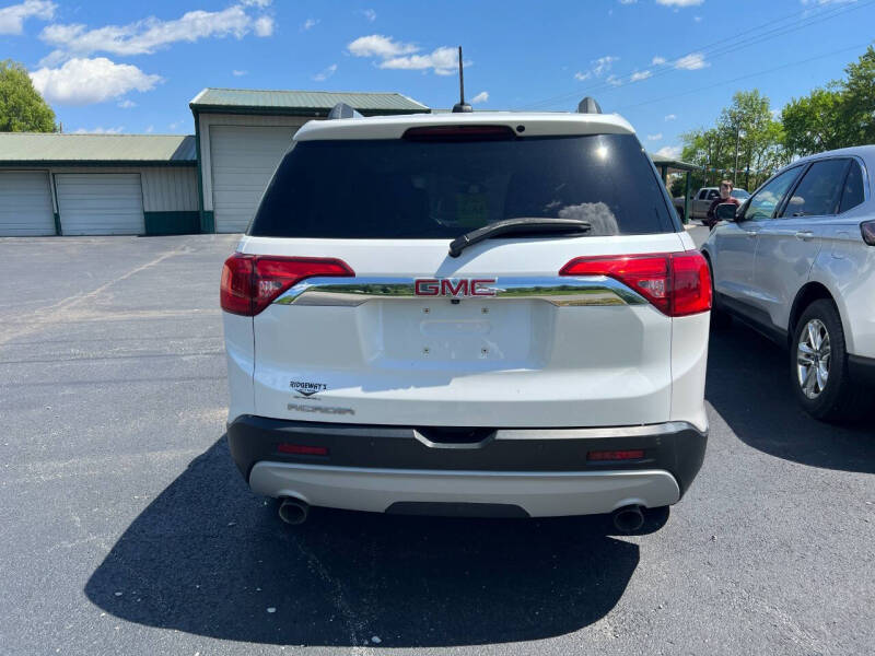 2017 GMC Acadia SLT-1