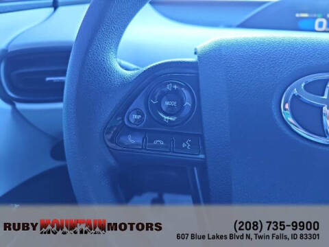 2019 Toyota Prius LE