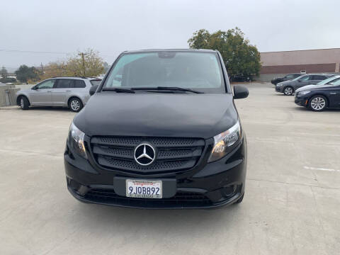 2017 Mercedes-Benz Metris Passenger