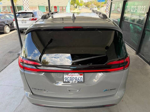 2021 Chrysler Pacifica Hybrid Limited