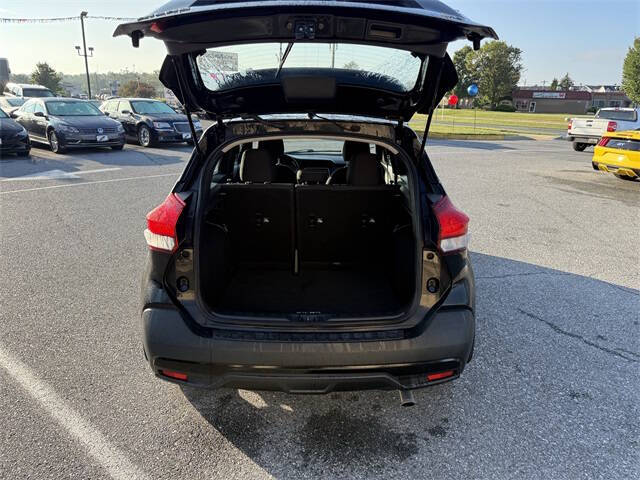 2018 Nissan Kicks SR