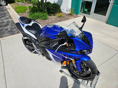 2011 Yamaha YZF-R1