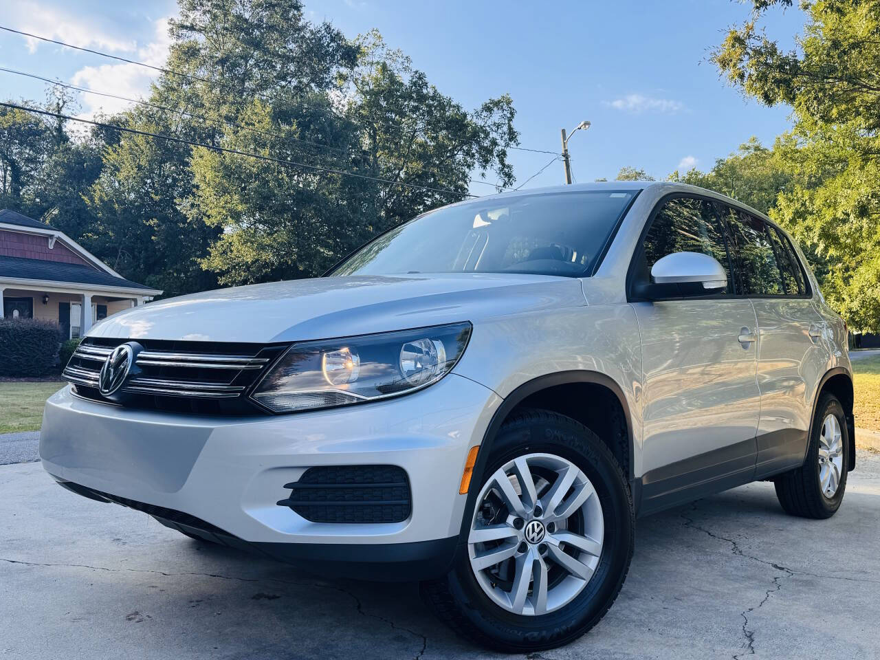 2013 Volkswagen Tiguan S 4dr SUV 6A (ends 1/13)'s photo
