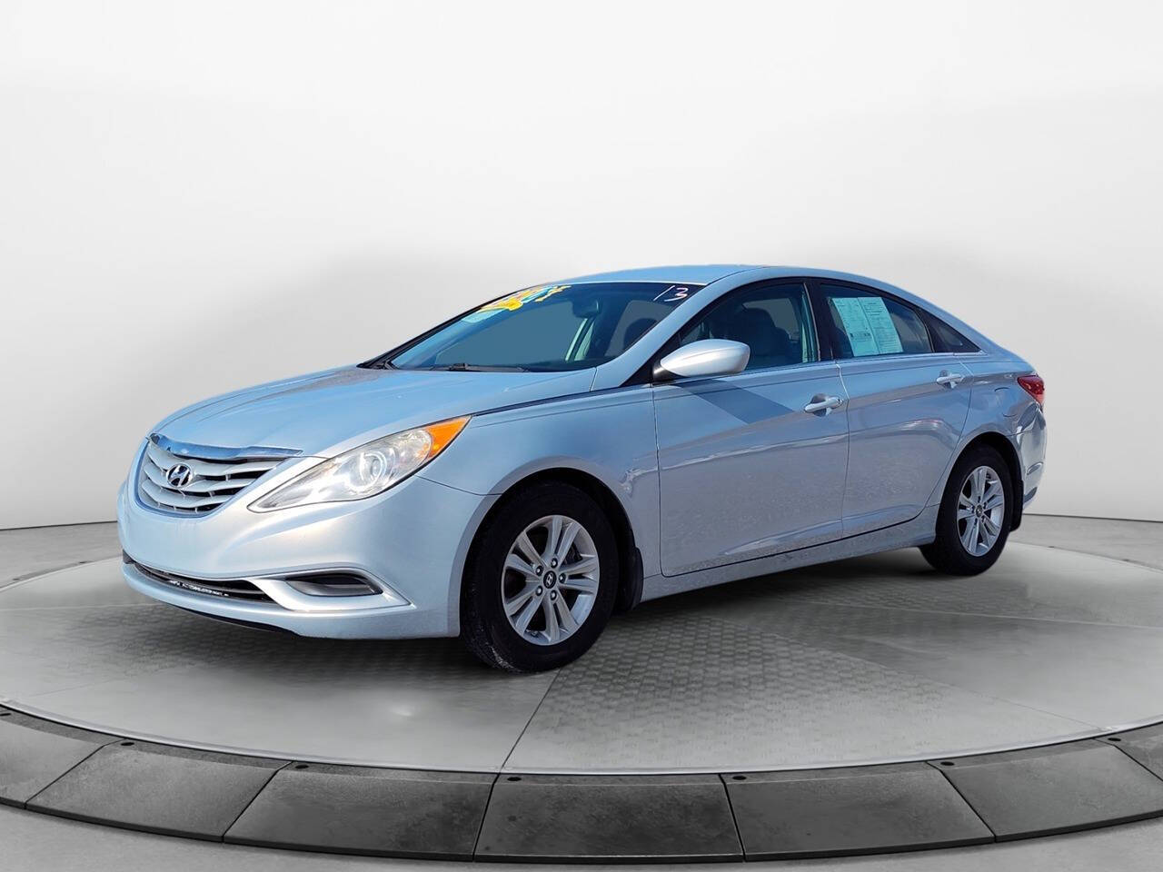 2013 Hyundai SONATA for sale at Tennessee Motors in Elizabethton, TN