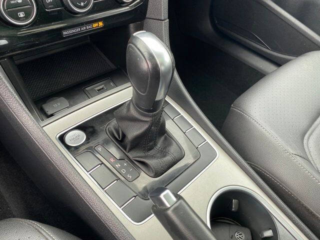 2022 Volkswagen Passat Limited Edition