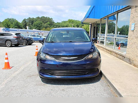 2020 Chrysler Voyager LX