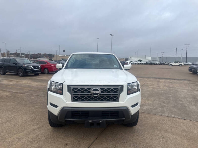 2024 Nissan Frontier SV