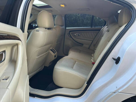 2019 Ford Taurus Limited