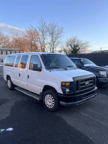 2011 Ford E-Series E-150 XLT