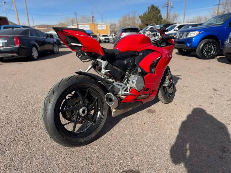 2022 Ducati Panigale