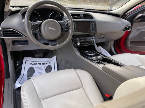 2017 Jaguar XE 35t Premium