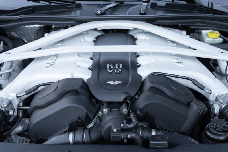 2014 Aston Martin Vanquish