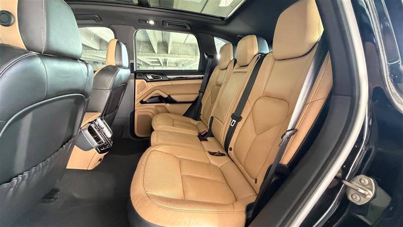 2016 Porsche Cayenne S