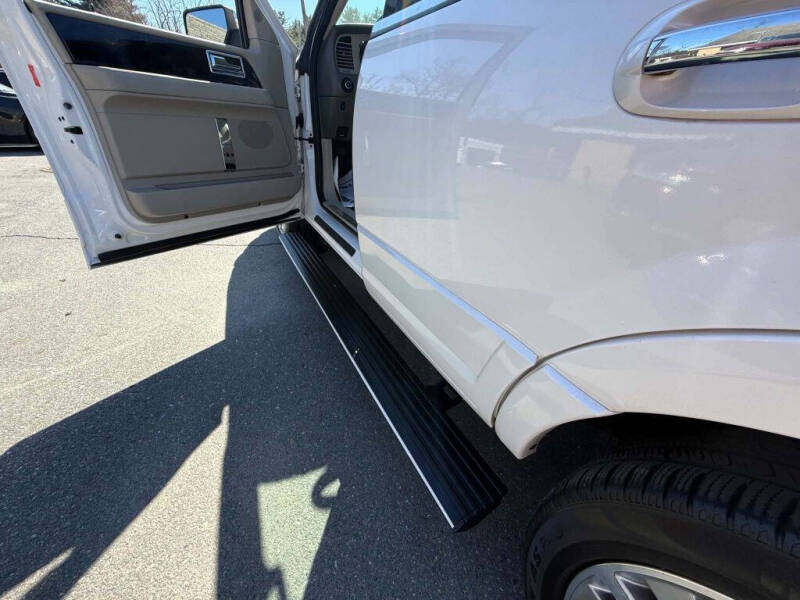 2016 Lincoln Navigator Select
