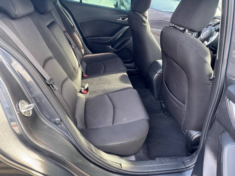 2016 Mazda MAZDA3 i Sport