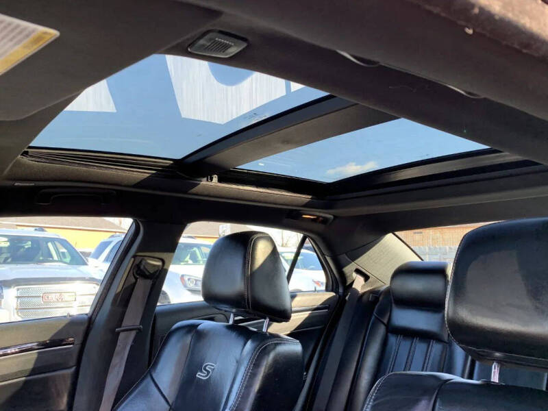 2023 Chrysler 300 S V6