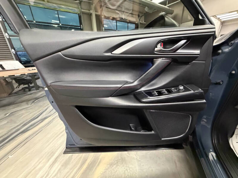 2023 Mazda CX-9 Carbon Edition