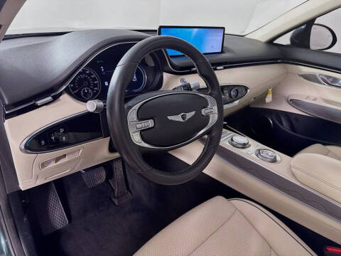 2023 Genesis GV70 2.5T Standard