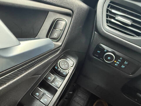 2025 Ford Escape ST-Line Select