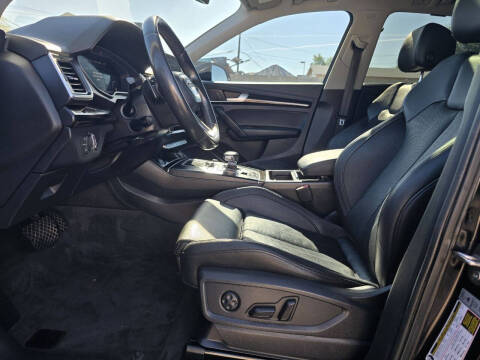 2018 Audi Q5 2.0T quattro Premium Plus