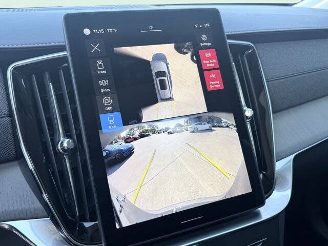 2025 Volvo XC90 T8 Ultra Bright Theme 6P