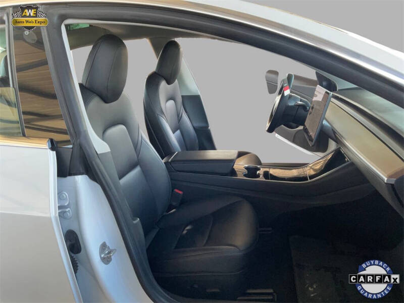 2019 Tesla Model 3 Mid Range
