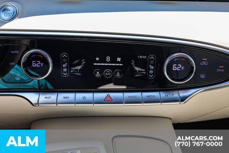 2024 Genesis Electrified GV70