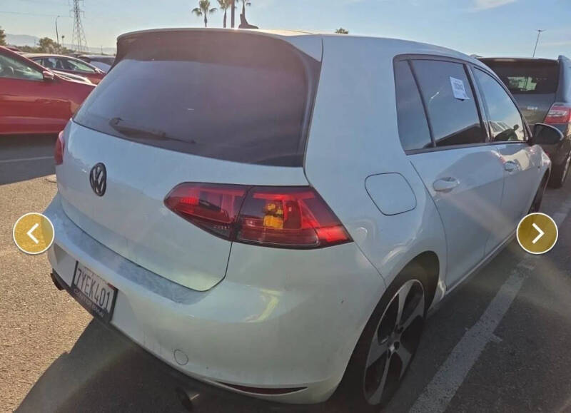 2017 Volkswagen Golf GTI S