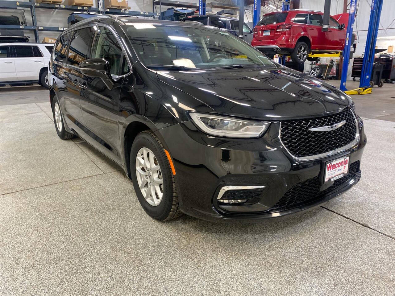 2022 Chrysler Pacifica for sale at Victoria Auto Sales in Victoria, MN