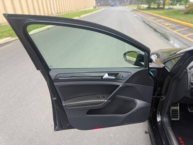 2016 Volkswagen Golf GTI SE