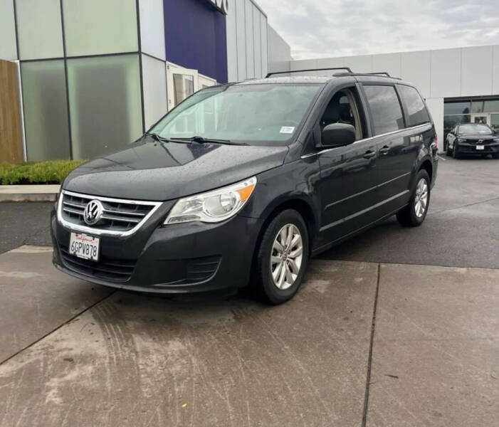 2012 Volkswagen Routan