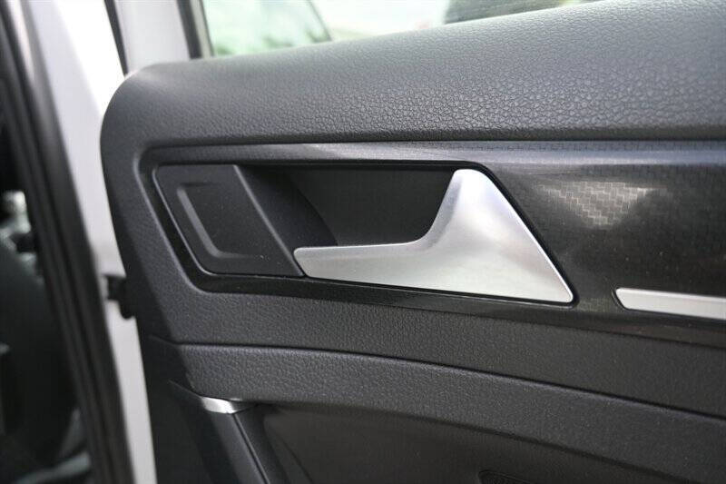 2019 Volkswagen Golf R 4Motion