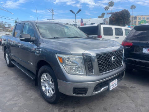 2017 Nissan Titan S