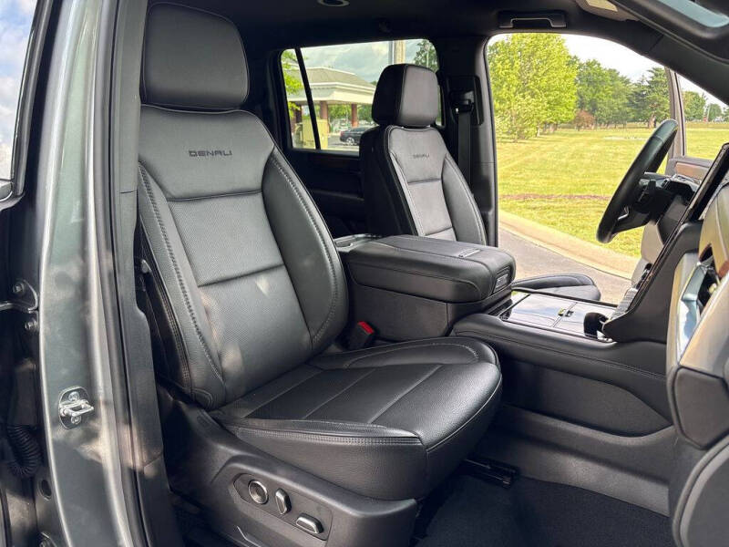 2025 GMC Yukon XL Denali
