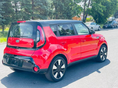 2016 Kia Soul +