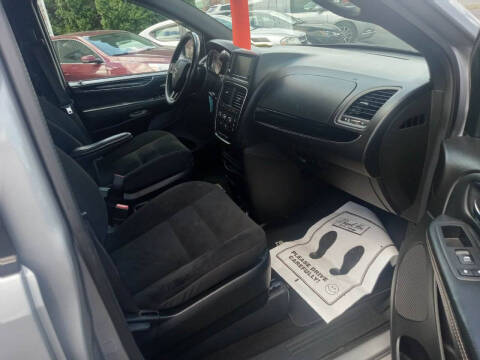 2017 Dodge Grand Caravan SE