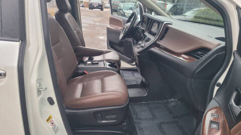 2015 Toyota Sienna Limited Premium 7-Passenger