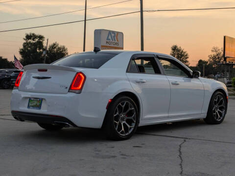 2017 Chrysler 300