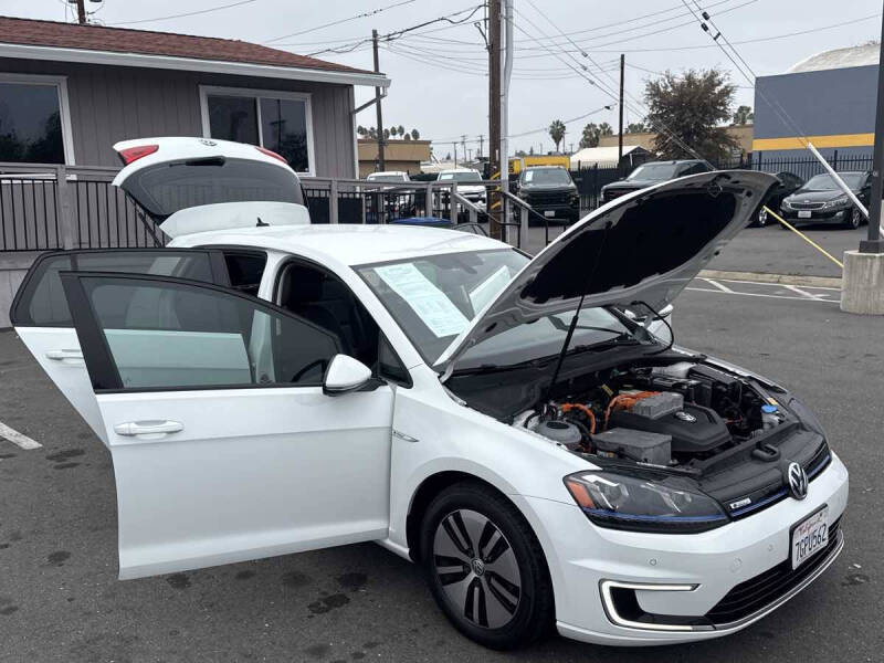 2015 Volkswagen e-Golf SEL Premium
